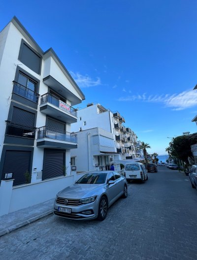 ALTINKUM MAHALLESİNDE DENİZE YÜRÜME MESAFESİNDE SATILIK 1+1 DAİRE